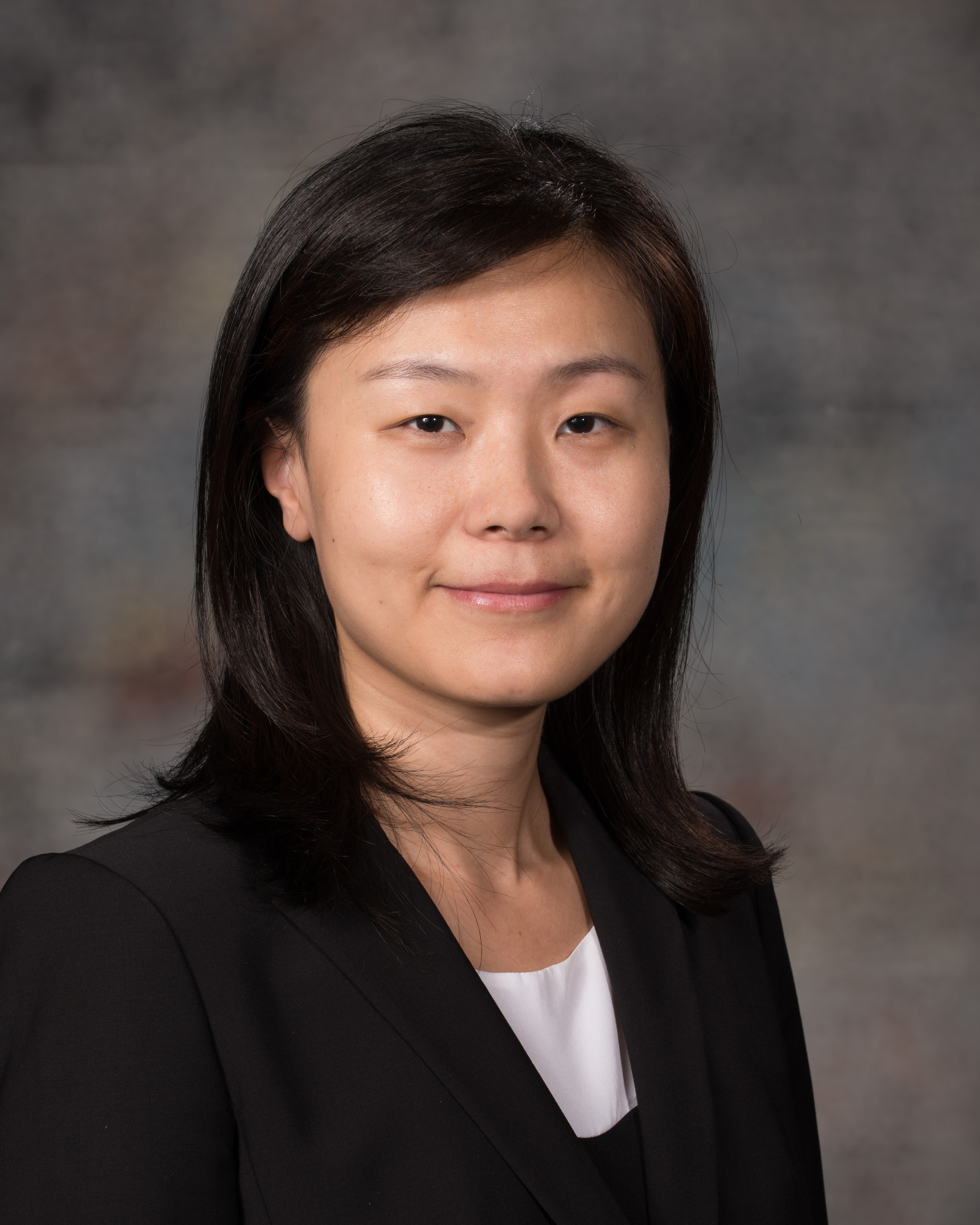 Professional photo of Huijing Du